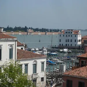 Mori 1 Con Bella Vista Nuovo Apartment Venice