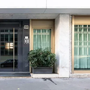 Station Apartment Milan